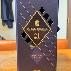 ウィスキー ロイヤルサルート21年　空瓶の画像