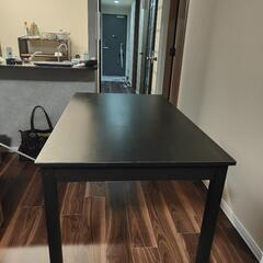 IKEA ダイニングテーブルの画像