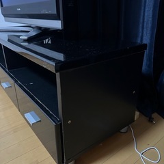 テレビ台、学習机
の画像