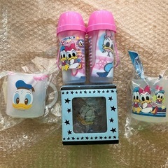 ドナルドダックのコップ&おしぼりセット