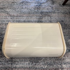 ブレッド缶の画像