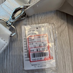 新品❣️ナイロンバッグ　ショルダー　ホワイトの画像