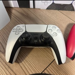 PlayStation 5 本体➕Pulse 3Dヘッドセット➕コントローラーの画像
