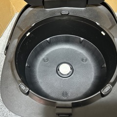 2022年製　Panasonic IH炊飯器 SR-FE101の画像