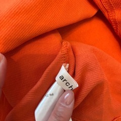 アルシーヴ　ショート丈　長袖　トップスの画像