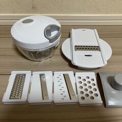 【未使用】チョッパー&おろし・スライサー・千切りセットの画像