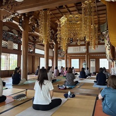 【8月開講】弥生台・観音寺の静かな寺ヨガ（Yoga'sミトラ）🌸の画像