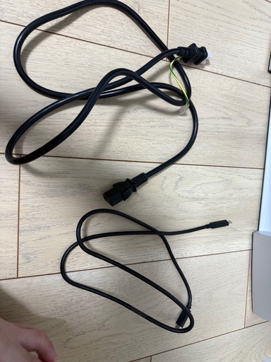 U2723QE  
Dell デジタル ハイエンド シリーズ 27 4K USB-C ハブ モニター 