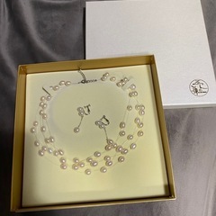 【美品】湖水真珠のネックレスとイヤリングの画像