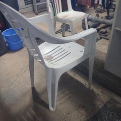 プラスチックチェアーの画像
