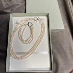 【美品】パールのネックレスとブレスレットの画像