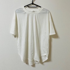 重ね着　白Tシャツ ニットベスト　夏　かわいい おしゃれ シンプル ベージュの画像