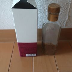 【空き瓶 シリーズ】 余市 ニッカ 180ml シェリー＆スイート 箱付きの画像