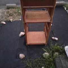 レトロ収納棚？電話台？の画像