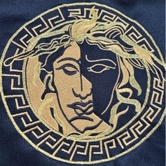 新品未使用　ヴェルサーチ　Tシャツ　フリーの画像