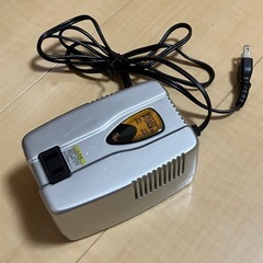 【値下げ】変圧器　 アメリカ転勤・留学
で日本製家電使いたい方にの画像