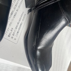 黒色レディースブーツの画像