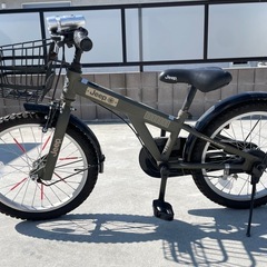 Jeep 18インチ 幼児用自転車 オリーブグリーン
の画像