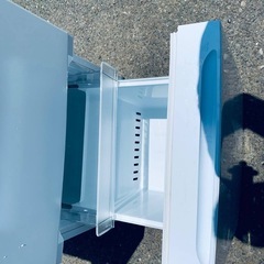 ④✅ヤマダ電機ノンフロン冷凍冷蔵庫✅ ✅YRZ-F15J✅の画像