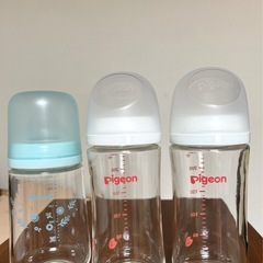 ピジョン 、リッチェルガラス哺乳瓶 240ml x 3本セットの画像