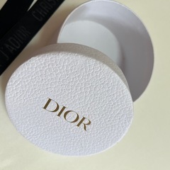 Dior ヘアバンドの画像