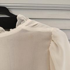 （話し中）グリーン　パーティドレスの画像