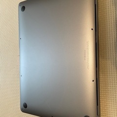 Apple MacBookAir M1 2020モデル 13インチ スペースグレイ メモリ８G SSD256GB A2337の画像