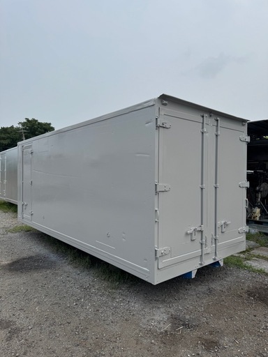 仕上げ済み！超便利！横扉付き！断熱材入り！バイクガレージ！使い勝手抜群！倉庫物置用 3トン保冷ロングワイドコンテナ