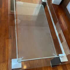 ガラステーブル　縦1400 横800 高さ400の画像
