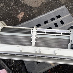 エアコン2019 2.2kw 6畳用工事込み保証付きの画像