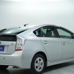 【自社ローン対象】トヨタ　プリウス　スマートキー　バックカメラ　ETCの画像