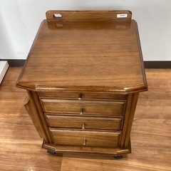 ベッドサイドテーブル【町田市再生家具】250990の画像