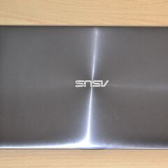 ◇格安！　ノートパソコン #212　A4サイズ　SSD ウルトラブック級 超軽量/薄型！ Win11　新規インストール-//認証済み！　ACアダプタ付属!!  の画像