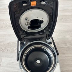 象印　ZOJIRUSHI 炊飯器　NW-AT10 南部鉄器　極め羽釜　の画像