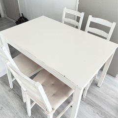 IKEA ダイニングテーブル　チェア4脚