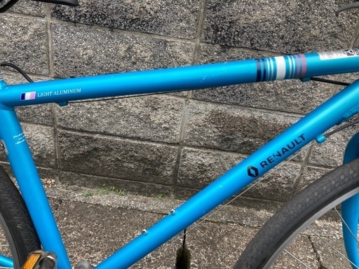 クロスバイク】ルノー製❗️軽量アルミフレーム❗️700x35c 6段変速 