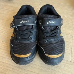 asics キッズシューズ の画像