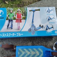 子供用キックボード　箱付きの画像