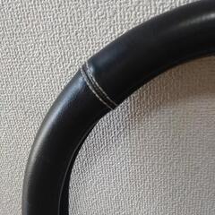 車のハンドルカバーの画像