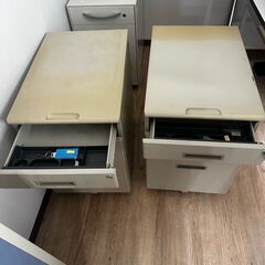 キャビネット×３セットの画像
