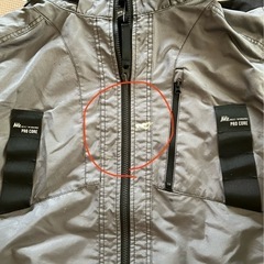 (値下げ)空調服2枚　充電器&ファン付　の画像