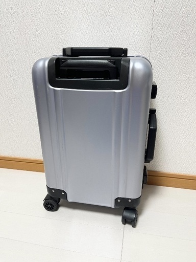 ゼロハリバートン　アルミ　スーツケース　機内持ち込みサイズ