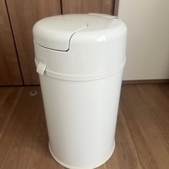 オムツゴミ箱　Primanova スタイリッシュペール