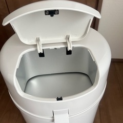 オムツゴミ箱　Primanova スタイリッシュペールの画像