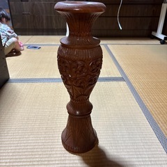 木のオブジェ