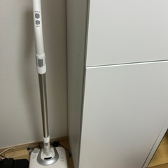 電動モップクリーナー IC-M01-W LEDライト付 アイリスオーヤマの画像