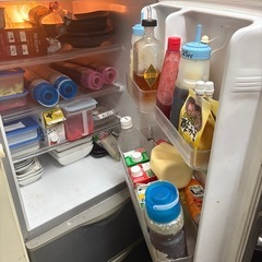 サンヨー冷蔵庫の画像