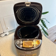 【引取者決定】【美品】炊飯器とスチームオーブンレンジセットの画像