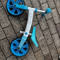 ストライダーの画像