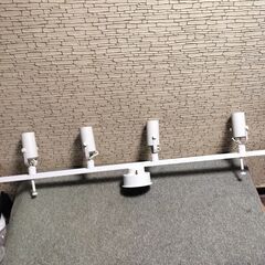 シーリングライト 6-8畳用 ダクトレール LEDスポットライト電球 4灯の画像